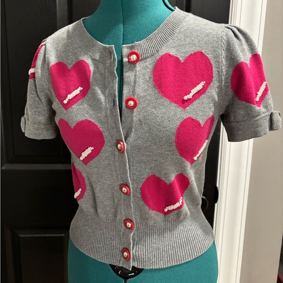 Forever21 Twist hearts and pearls cardigan - Picture 3 of 13